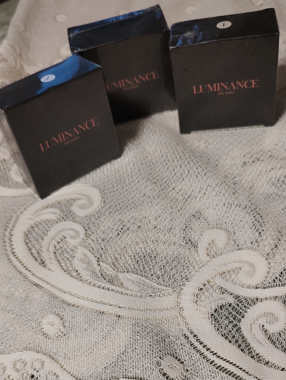 Luminance Milano Compact Makeup Trio - Black Packaging